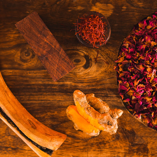 Nuskaa 100% Organic Ultimate Nikhar Daily Face & Body Scrub with wooden spoon & bowl