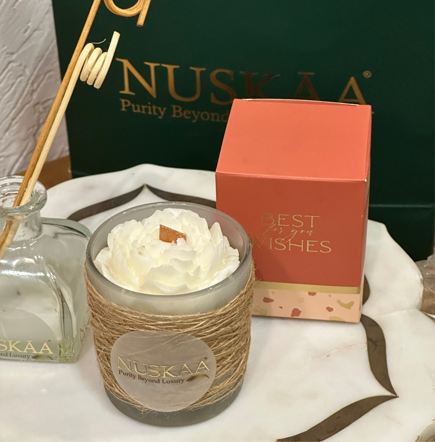 Beautiful Jute Jar Candle - Wooden Wick - Flower Decoration