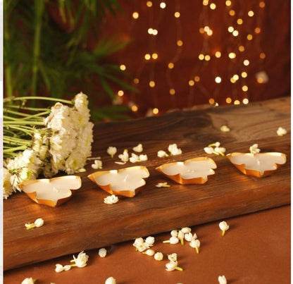 Set of 4 - Leaf Shape Metal Urli Scented Candle | Home Decor candle | Festive Urli Candle | Urli bowl candle set