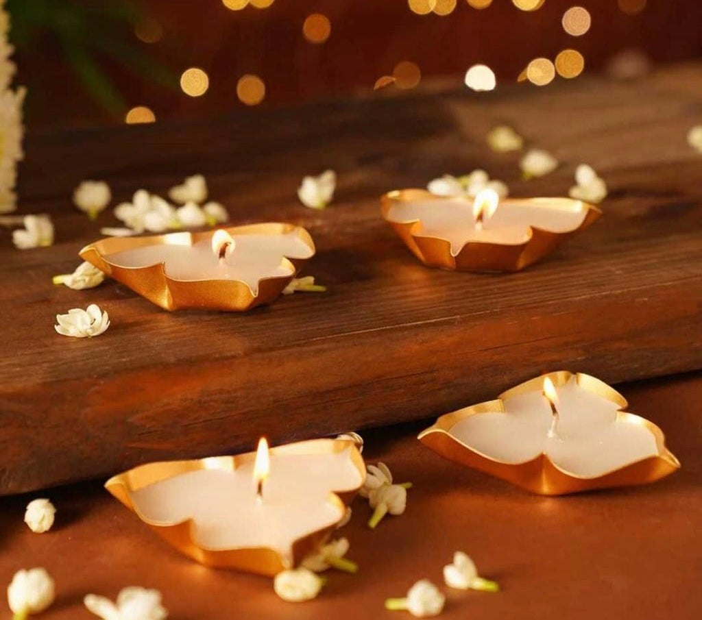 Set of 4 - Leaf Shape Metal Urli Scented Candle | Home Decor candle | Festive Urli Candle | Urli bowl candle set