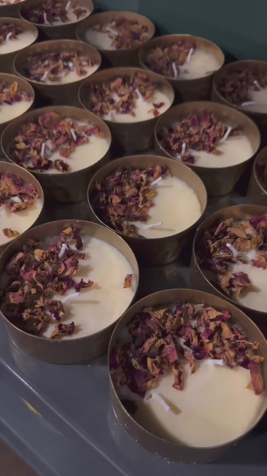 Luxurious Gold Round Container Candle - Soy wax with rose petals - Set Of 2